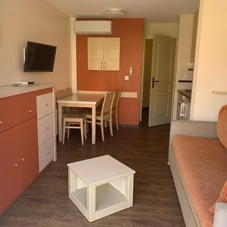 Cap Esterel 2 Pieces Climatise 4-5pers Piscines Parking Draps Wifi Saint-Raphaël