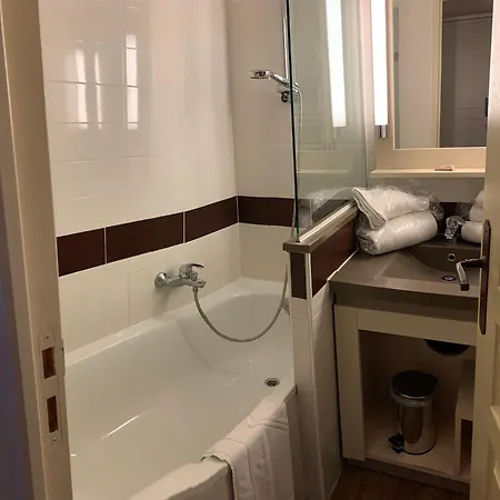 Cap Esterel 2 Pieces Climatise 4-5pers Piscines Parking Wifi Apartment