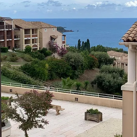 Cap Esterel 2 Pieces Climatise 4-5pers Piscines Parking Wifi