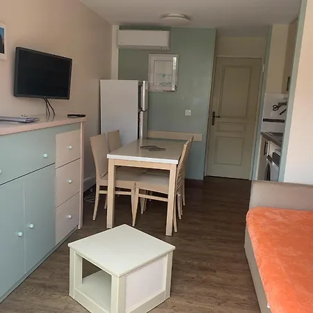 Cap Esterel 2 Pieces Climatise 4-5pers Piscines Parking Draps Wifi Apartmán Saint-Raphaël