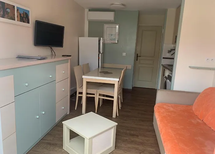 Cap Esterel 2 Pieces Climatise 4-5pers Piscines Parking Draps Wifi Apartman Saint-Raphaël